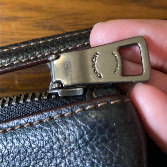 Authentic Coach x Keith Haring NYC  crossbody - Picture 6 of 10